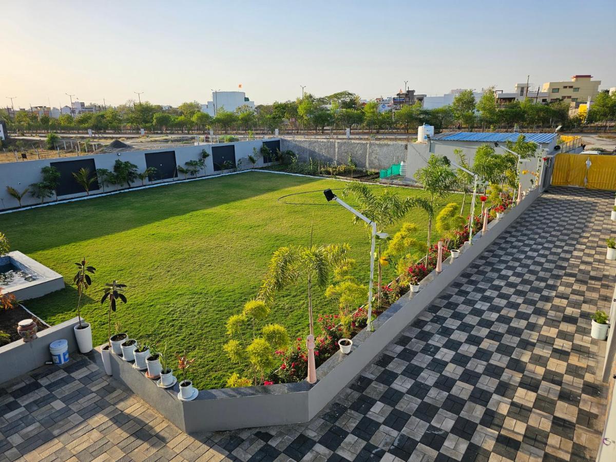 Shree Ambe Farmhouse Villa Ujjain Buitenkant foto